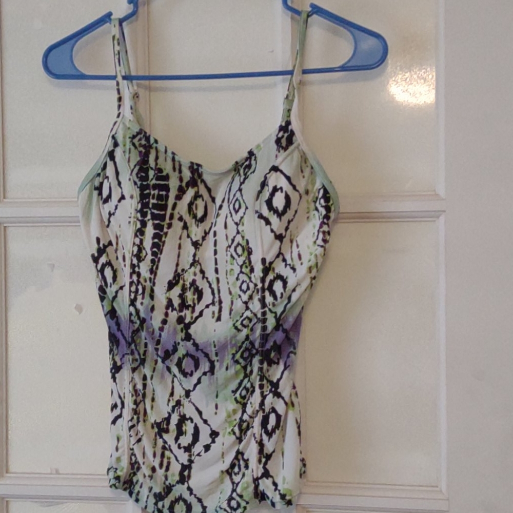 This is a women's size small Cami swimsuit top